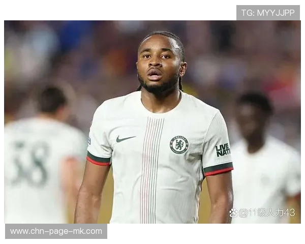 切尔西偷袭式反击，恩昆库推射扩大比分