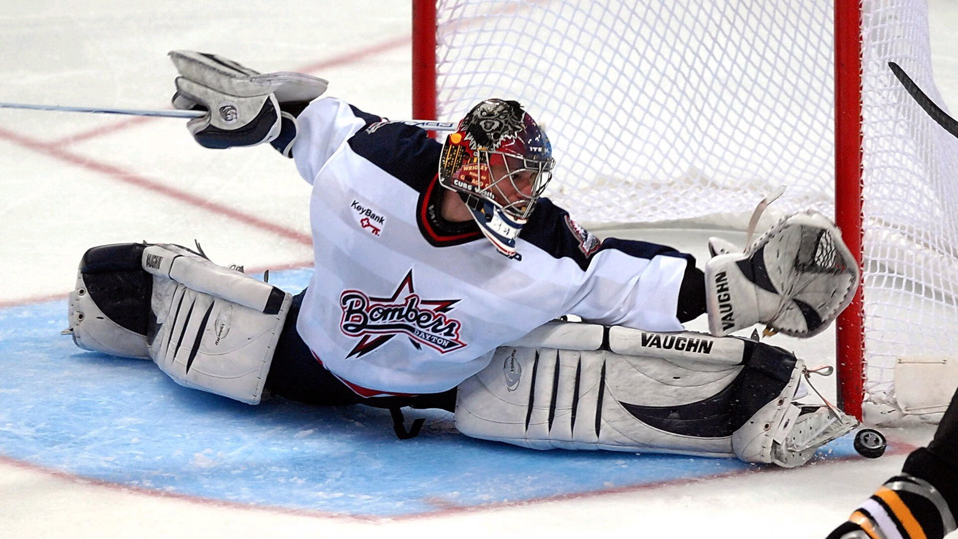 前场球员站位合理性是否决定进攻端空间利用率，前场球员是什么意思